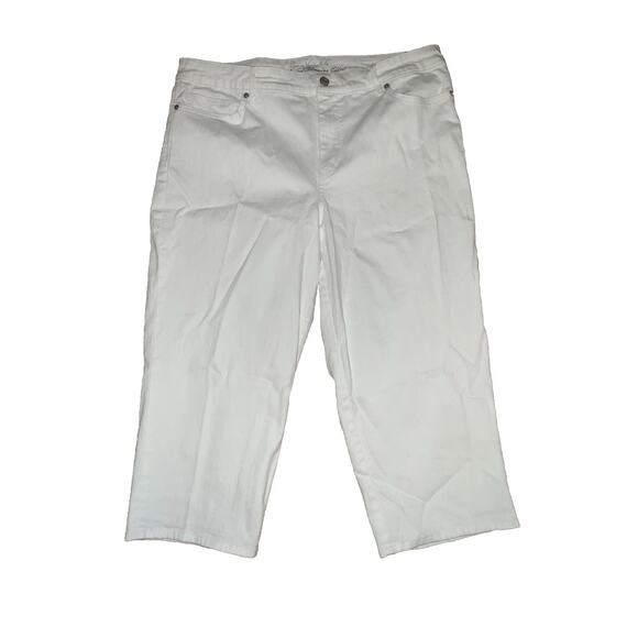 Gloria Vanderbilt Women's White Slimming Classic Rise Capri Jean Sz 16 - Picture 1 of 10